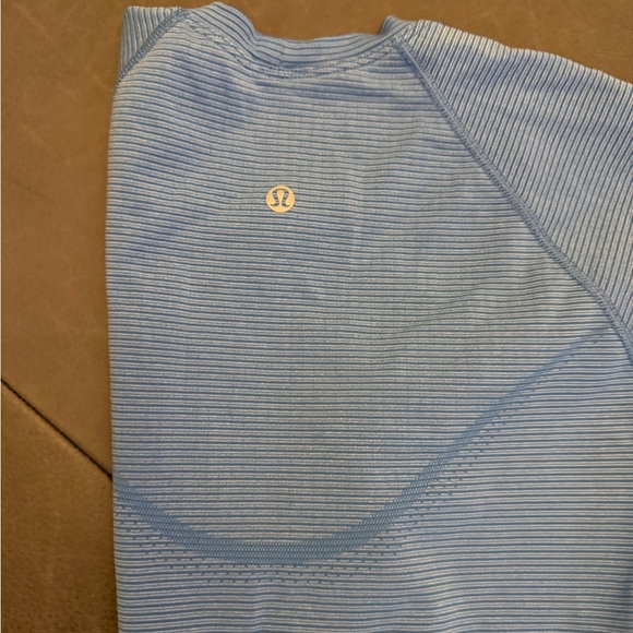 LULULEMON Blue Top and Orange Shorts Set- size 2tall shorts and small top - Picture 3 of 8